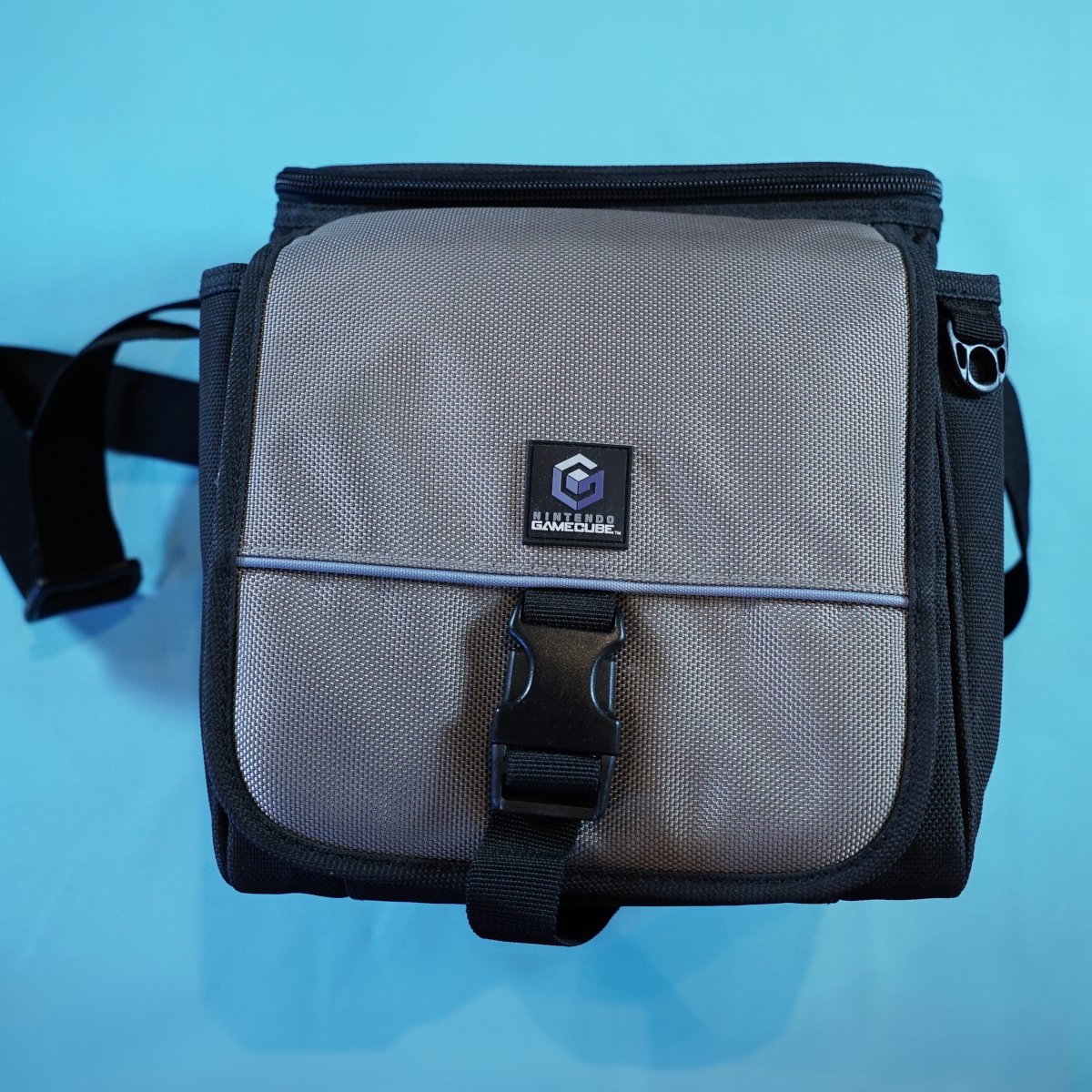 GameCube outlet bag