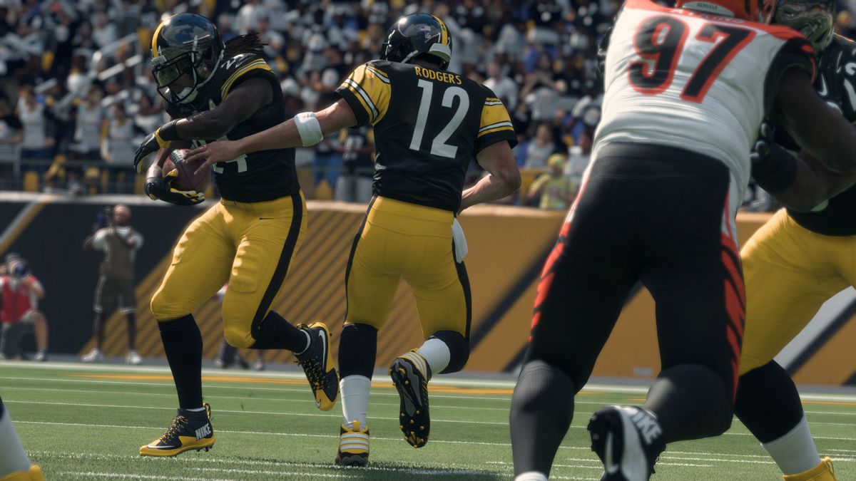 Madden NFL 18 [GOAT Edition] - Xbox One - Retro Island Gaming