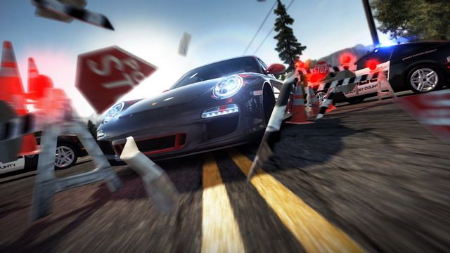 Need For Speed: Hot Pursuit [Platinum Hits] - Xbox 360 - Retro Island Gaming
