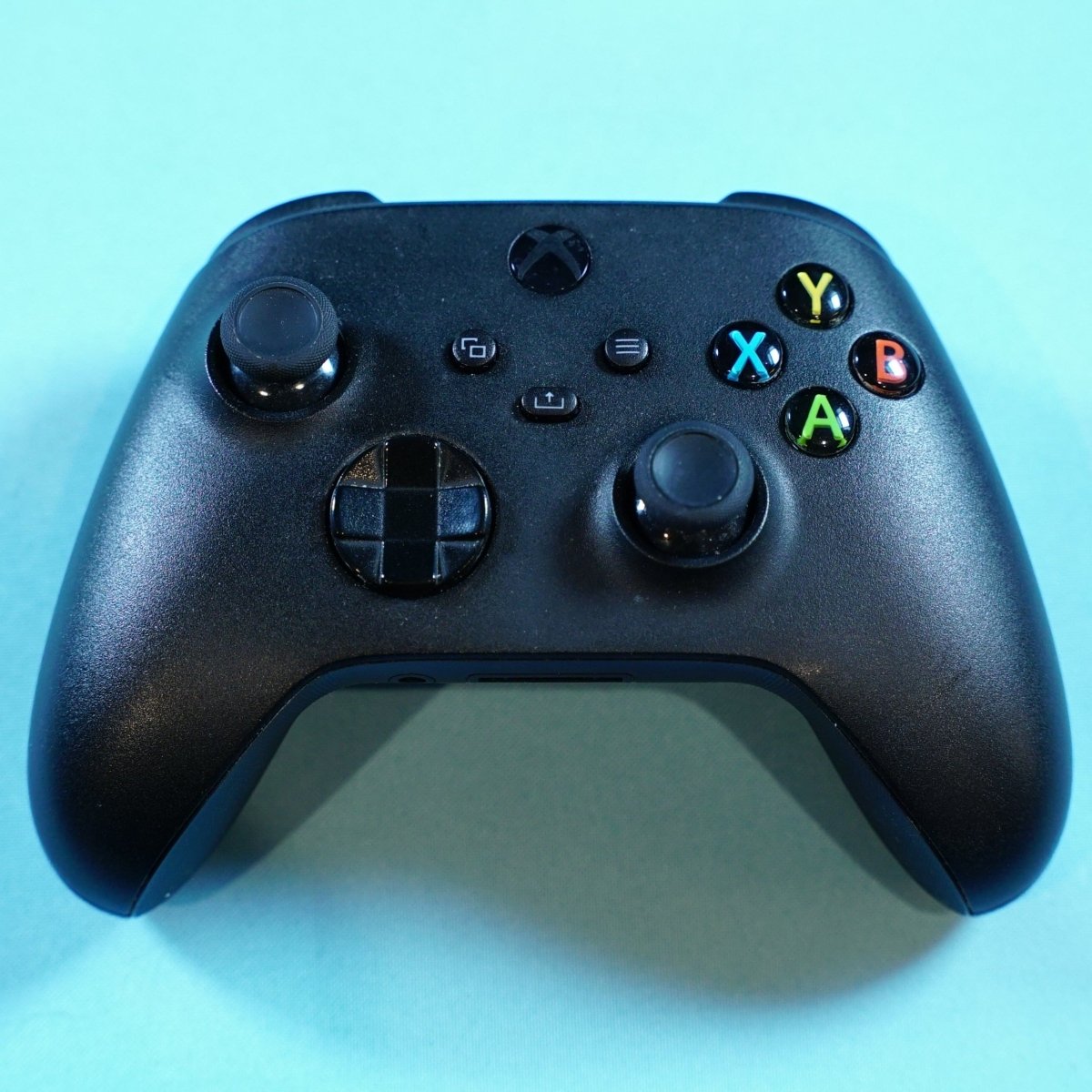 Original Xbox Series X Controller (OEM - Used) - Retro Island Gaming