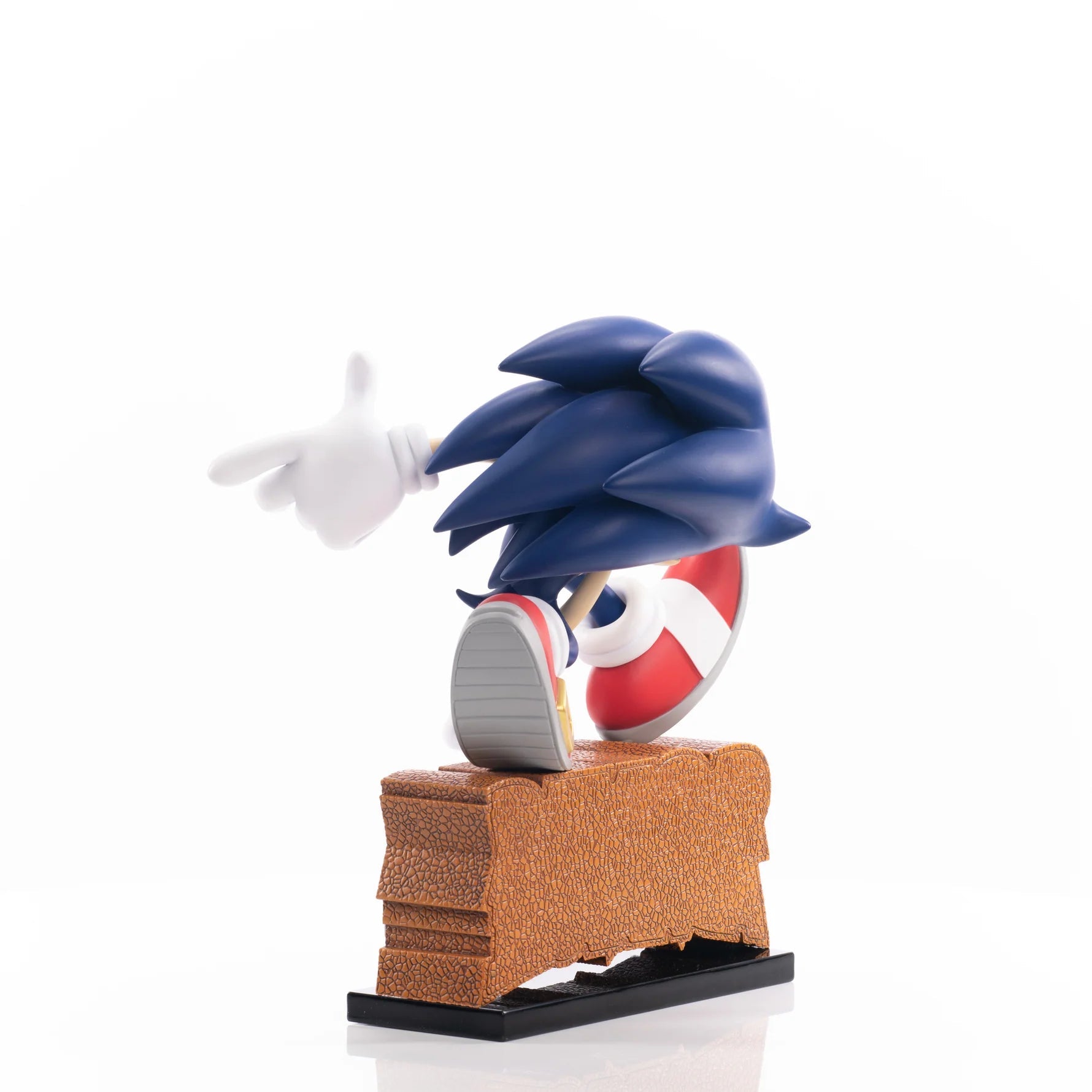 Sonic Adventure 9" Statue - First 4 Figures - Retro Island Gaming