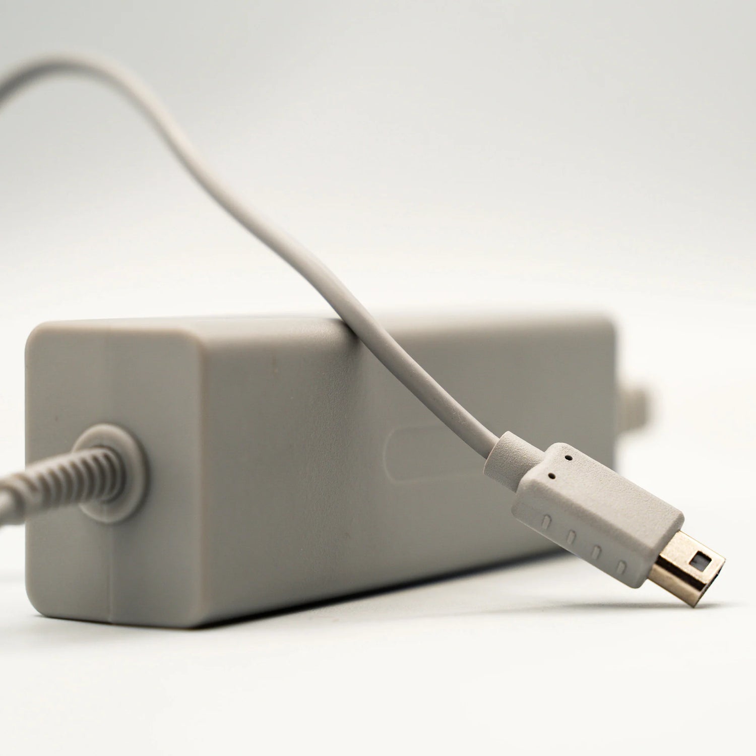 Nintendo Wii U Gamepad Power Adapter (Loose) - xyab